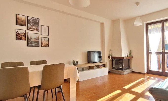 Introbio Apartamento | Introbio - L'Abete Apartment