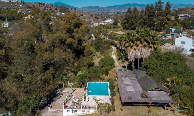 Unterrath Casa | Beautiful space in the nature and just 5 min from the historical center of coin.