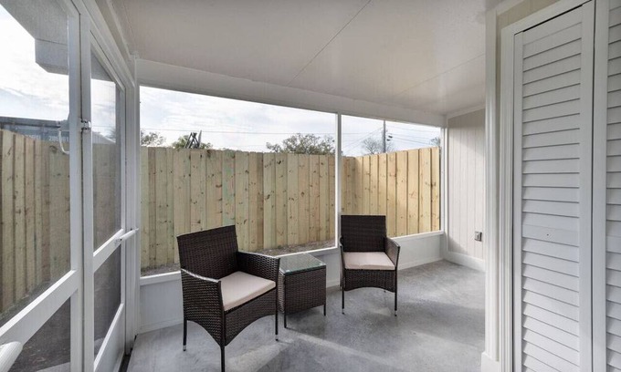 Saint Cloud Casa | Pet friendly + in Dwtn + 20mi to Disney & Parks!
