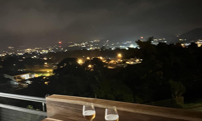 San Ramon Apartamento | Family-sized apartment with great view close to town.