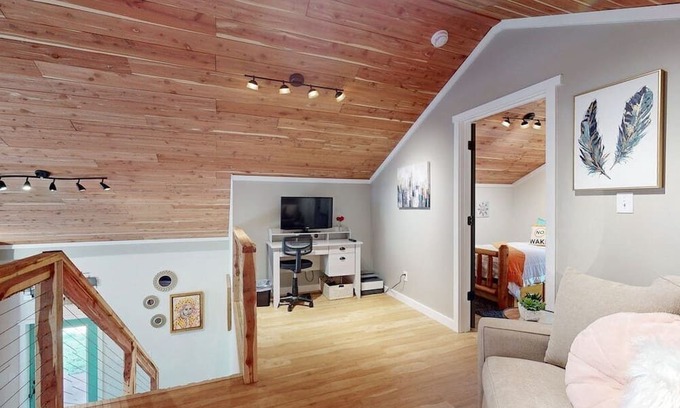 Clarkson Casa | lux barndos near nolin lake and mammoth cave