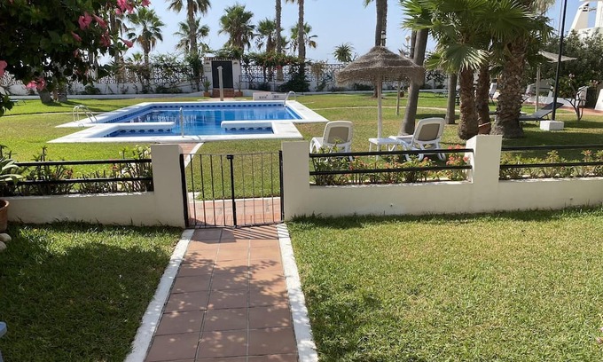 Torre del Mar Chalet De Esquí | Traiñas A4 - Three Bedroom Chalet, Sleeps 6