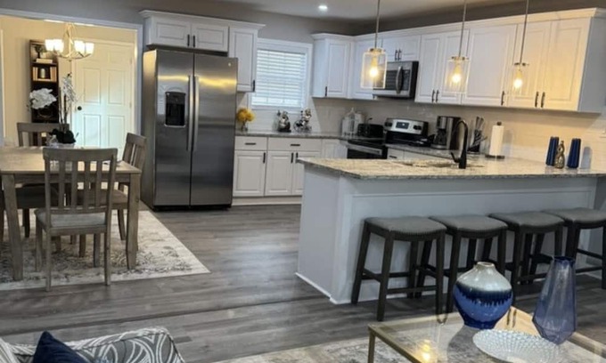 Church Street Casa | Elegant 4 bedroom home sleeps 6-8! Private Backyard