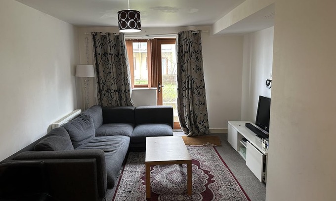 Greenhithe Apartamento | Immaculate 2-Bed Apartment in Greenhithe