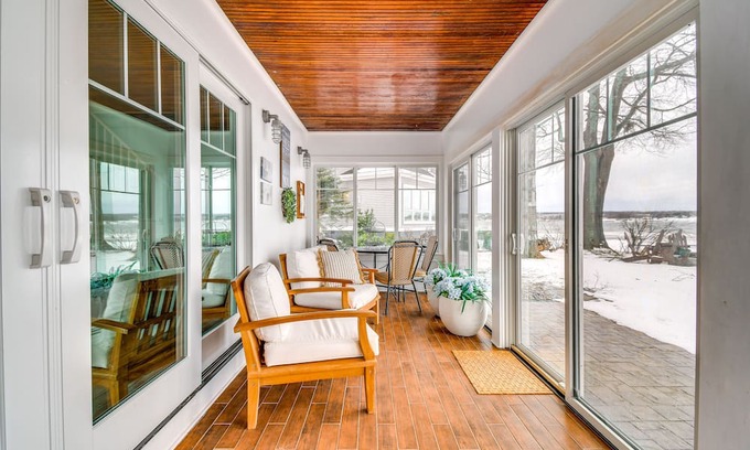 Town of Owasco Cabaña | Tranquil Auburn Lakehouse w/ Sunroom & Game Room!