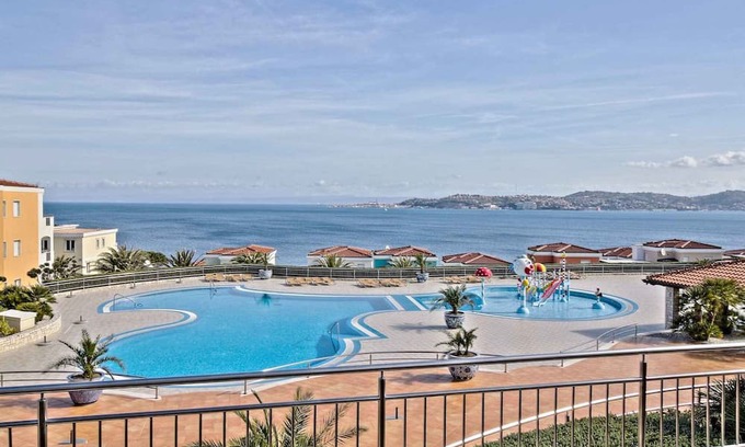 Crveni Vrh Apartamento | Holiday apartment with air conditioning, internet and private parking space