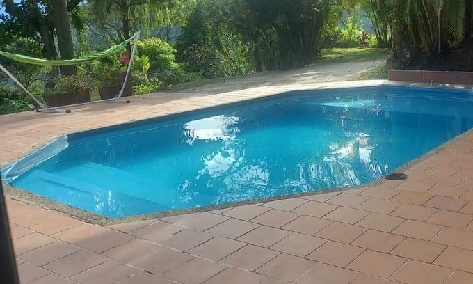 La Vega Casa | Finca de Descanso con Vista a las Montañas