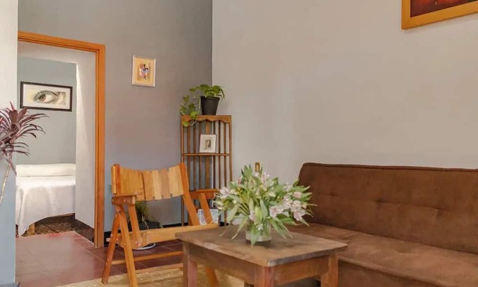 Luis Jimenez Figueroa Apartamento | Mi casa es tu casa.