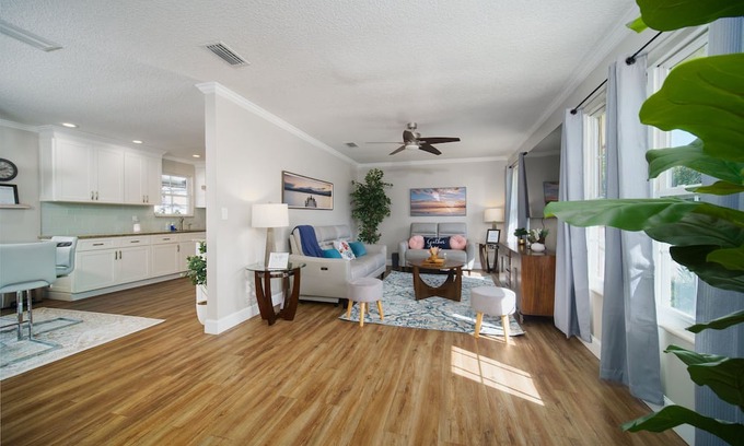 Orange Park Casa | Charm &Cozy Home Pool Heated