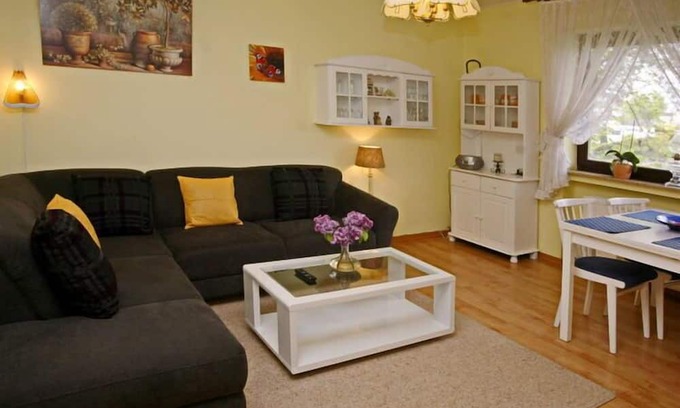 Adenau Apartamento | Holiday apartment Giota Schmitz