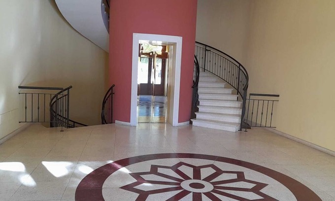 Modugno Apartamento | Vrbo Property