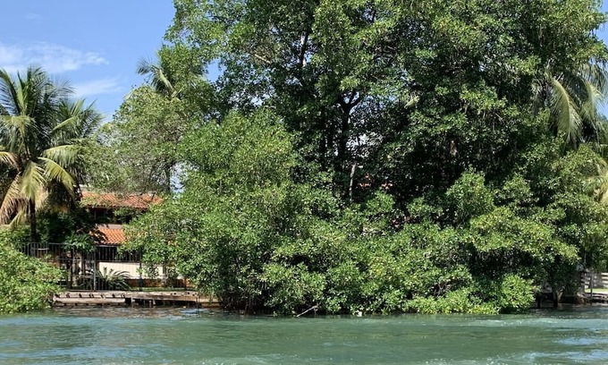 Itanhanga Apartamento | Cozy flat non-smoking on lagoon island in Rio's modern neighborhood-Beach&Subway