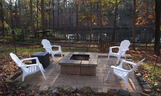 Mount Mourne Cabina | Modern Waterfront Cabin in Mooresville, NC! The perfect tranquil escape