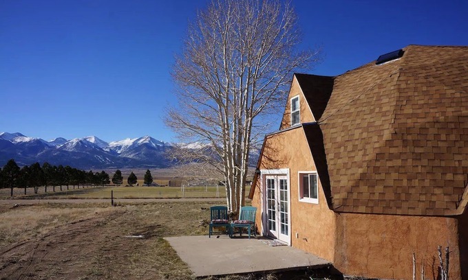 Westcliffe Casa | Spacious Geodesic Dome Home with Stunning Mountain Views - Walk to Westcliffe