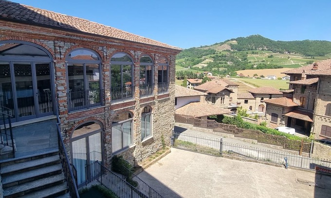 Bubbio Casa | Villa Sibilla - finely renovated farmhouse in the town center