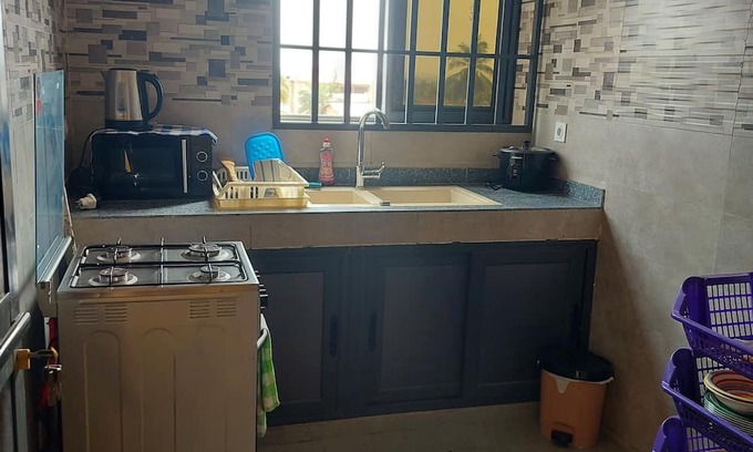 Lome Apartamento | Cosy, peaceful, large, Fully equipped studio in Sogbossito-Lomé With a balcony