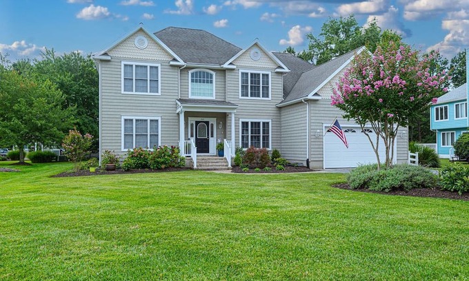 Bethany Beach Casa | Beach Bliss - Spacious 4 Bedroom Home with Great Community Amenities Available
