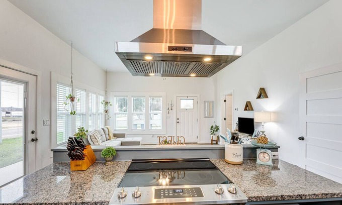 La Grange Casa | Downtown La Grange Vacation Rental Near Wineries