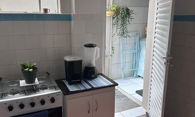 West Sector Apartamento | 2-bedroom apartment in enchanting Setor Oeste,Castro’s neighbor!