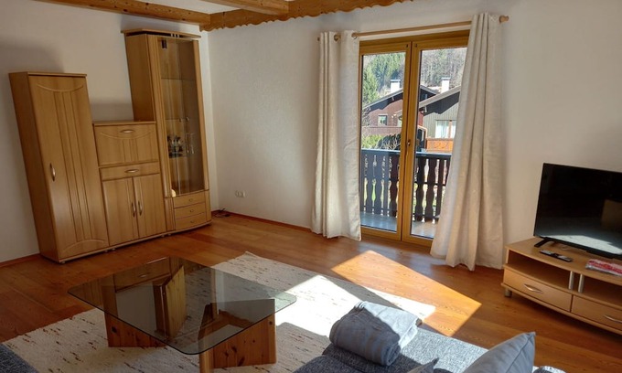 Siegsdorf Apartamento | Ferienwohnung in Ruhiger Lage