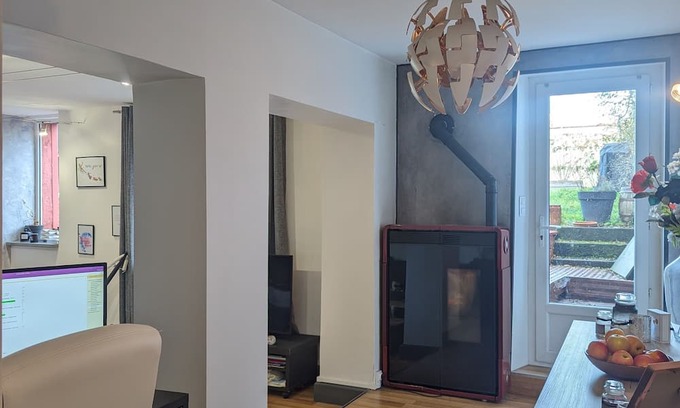 Courpiere Casa | Coin Cosy Avec Jardin