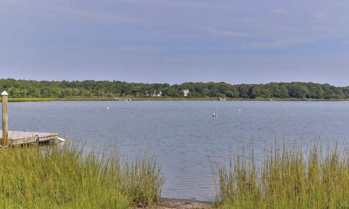 Summersea Casa | On the water with water view! Summersea on Ockway Bay at the end of a cul-de-sac