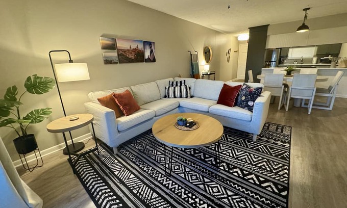 St. Augustine Condominio | Cozy condo near everything! Just a short walk away from Historic downtown!