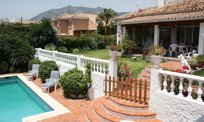 Laveen Village Cama Y Desayuno | Charming 6-bedroom B&B in peaceful Phoenix with WiFi, AC