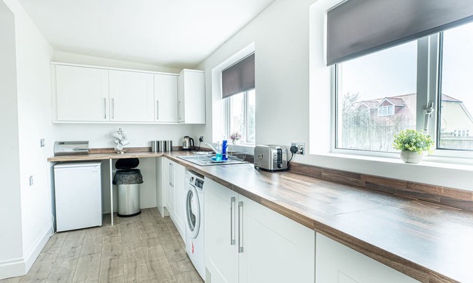 St Mary's Bay Apartamento | Seaside Bliss: Spacious 4BR Beach House in Dymchurch with Stunning Views