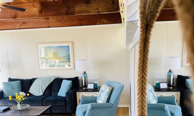 Clemmons Cabaña | Escape to our cozy cottages nestled in Tanglewood Park's peaceful woods