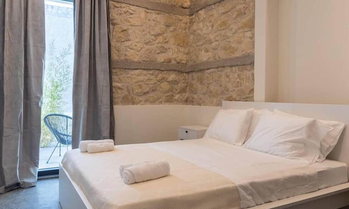Agii Theodori Casa | Neptune's Nook Summa