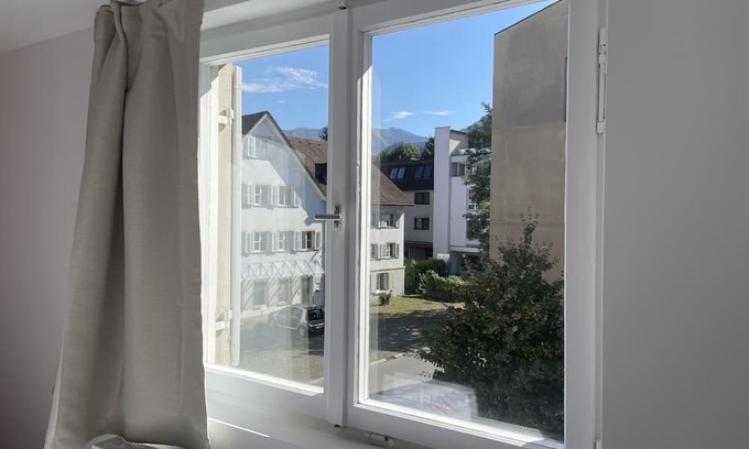 Dornbirn Apartamento | "Rom 6 - Creative Living Sanctuary for City Explorers in the Heart of Dornbirn"