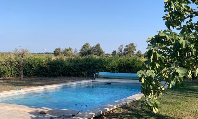 Redessan Casa | Le Mas des Oliviers, large Provençal Mas