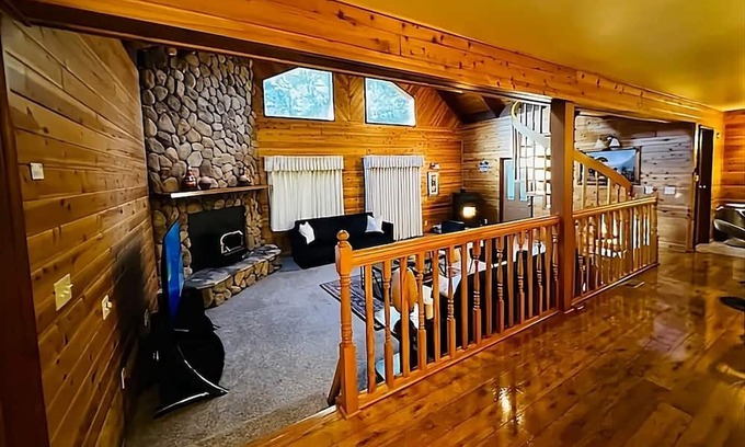 Willow Creek Casa | Cozy beautiful custom home