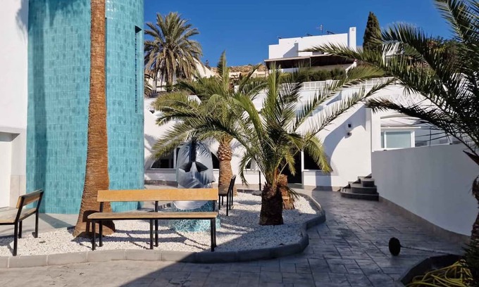 Almerimar Casa | Holiday Home 'Apartamento Gaviota 10' with Shared Terrace, Wi-Fi and Air Conditioning