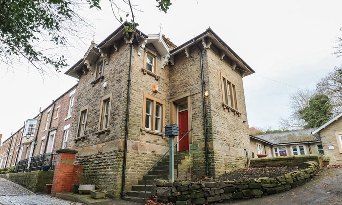 Durham Cabaña | LEAZES COTTAGE, family friendly, with a garden in Durham