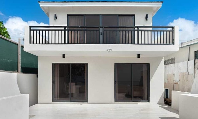 Mullins Villa | Beachfront villa