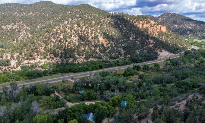Glendale Cabina | Zen Zion, accommodates large groups of up to 30!