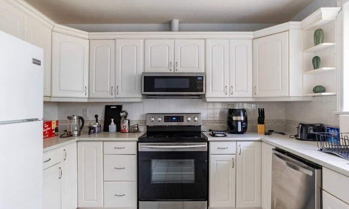 Newtonbrook Casa | Entire house with 5BDR in Prestigious North York!