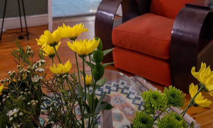 Fresnaye Casa | Remodeled Manor House has large 2 bedroom apartment 2 Bathrooms. Super location