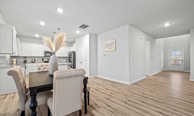 Grayson Casa | Whispering Pines Residence on Clark Lake Ln #41952
