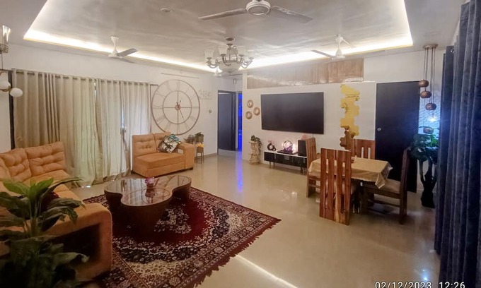 Kharghar Apartamento | A fully equipped 3 BHK with scenic surroundings and modern amenities
