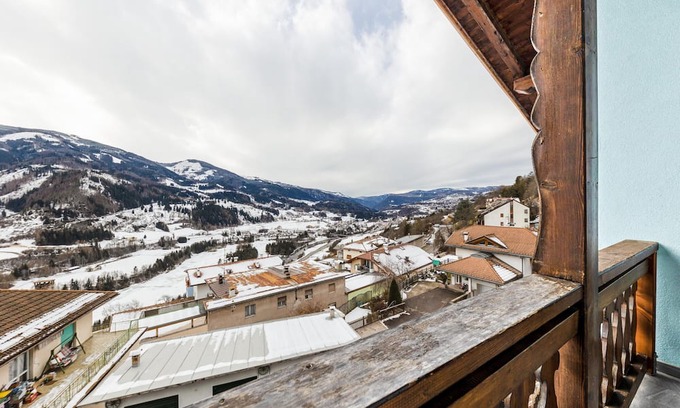 Tesero Apartamento | Apartment 'Casa Bamba Val Di Fiemme' with Mountain View, Private Garden and Wi-Fi