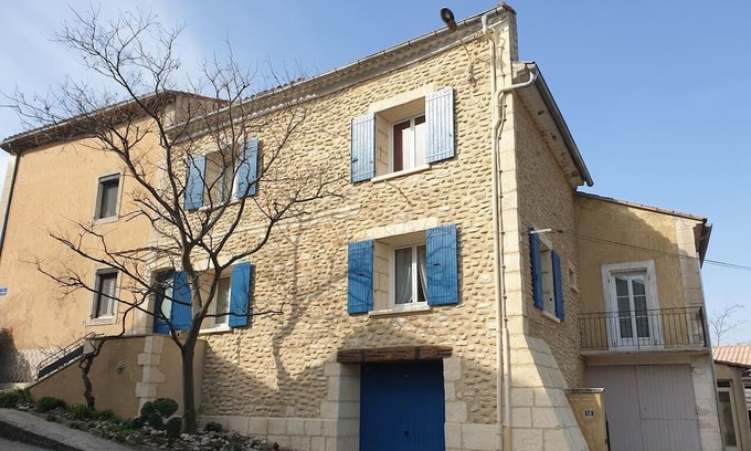 Sablet Casa | Holiday Home "Les Valérianes - Maison de Ville" with Private Pool & Wi-Fi