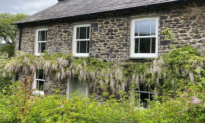 Felinfach Cabaña | Escape to Tranquility: Your Dog-Friendly Country Cottage Retreat in a Blissfully Rural Haven
