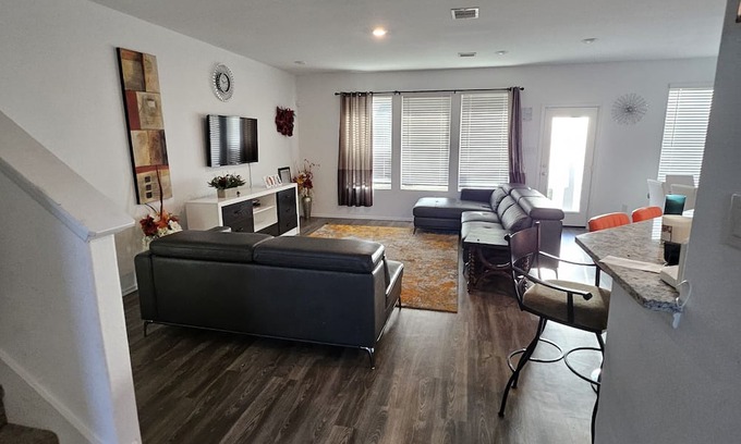 Iowa Colony Casa | A place of rest, spacious and comfortable