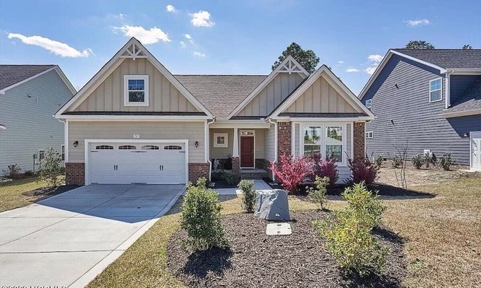 Southern Pines Casa | Beautiful 4-bedroom US Open House 5 miles from Pinehurst No. 2 w/ EV charger!