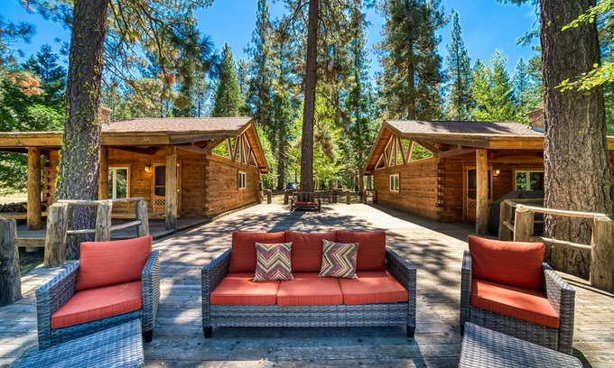 Sloat Cabina | The River Cabins @ The Lost Sierra Ranch w/ Fishing Ponds & 1 Mile of Riverfront