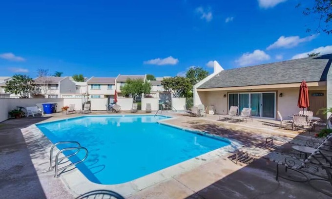 Clairemont Mesa Casa | Spacious 4BR Home w/ Free Pool Access, Garage & Parking for 2 in Prime Location