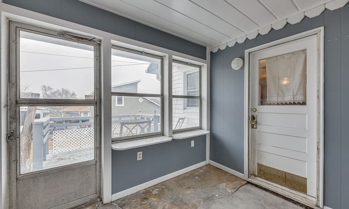 Lecompton Casa | Lecompton Vacation Rental ~ 10 Mi to Clinton Lake!